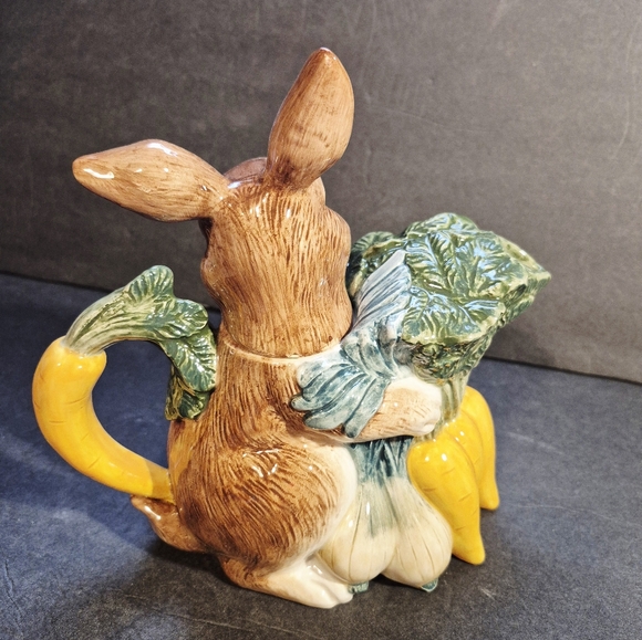 FITZ FLOYD Garden Rabbit Vegetable Teapot Omnibus  New Open Box - Picture 5 of 10